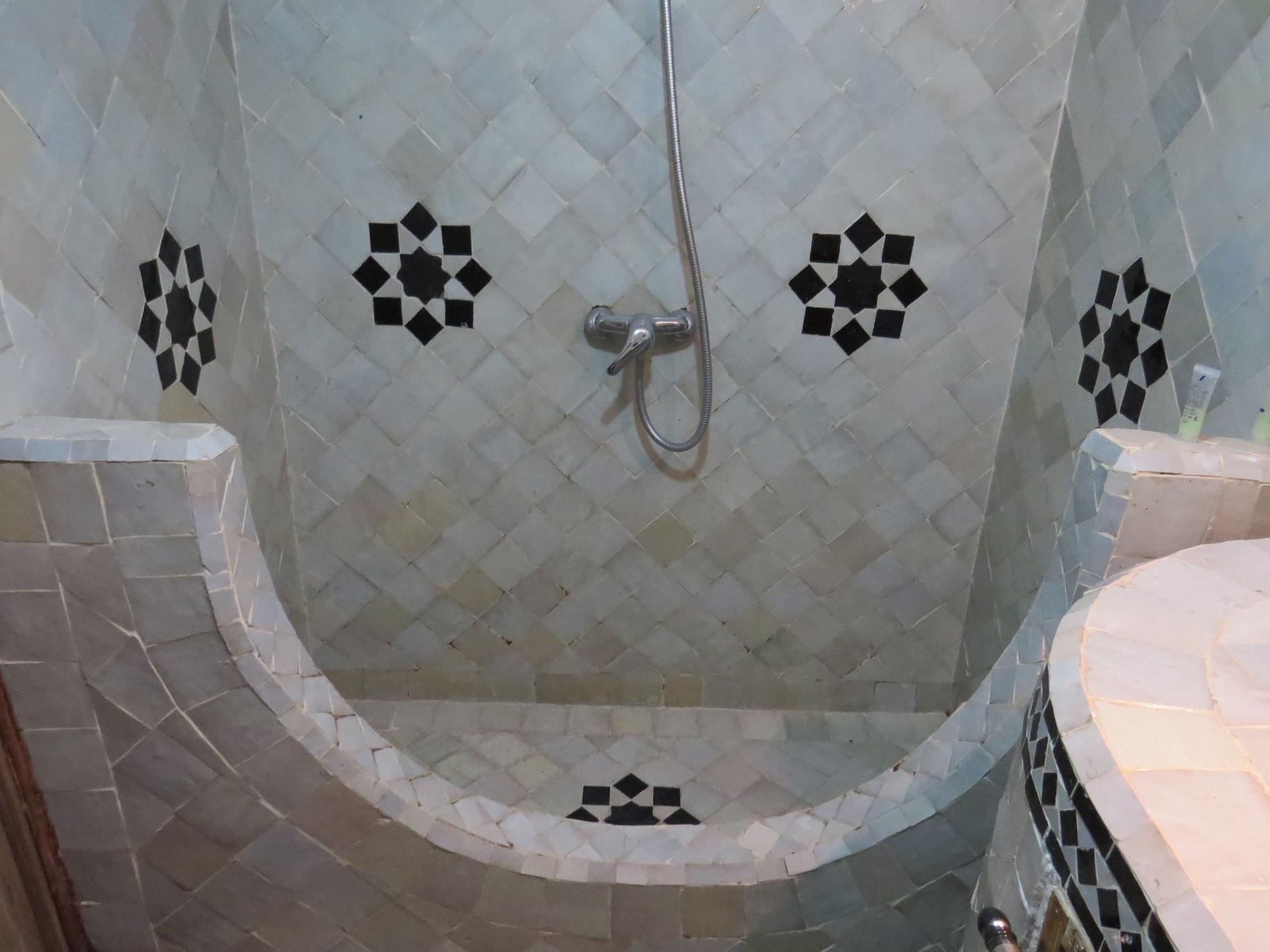 Riad Arous Chamel Танжер Экстерьер фото