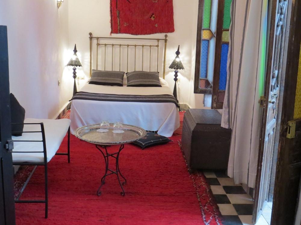 Riad Arous Chamel Танжер Экстерьер фото